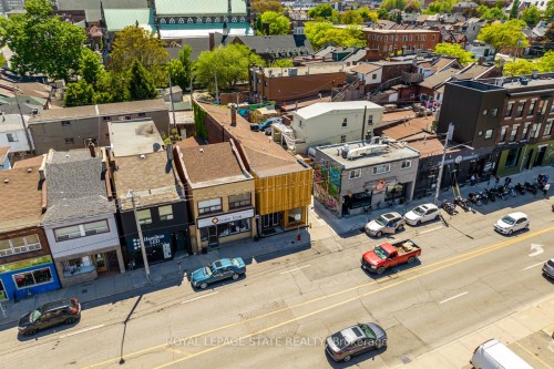 18 Barton Street E, Hamilton, ON - Outdoor