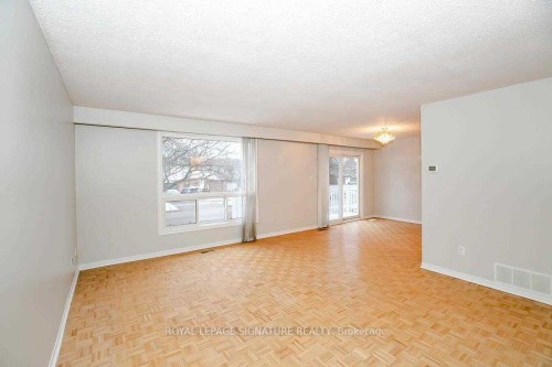 6032 Featherhead Crescent, Mississauga, ON 