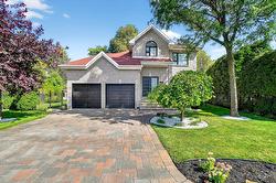 244 Rue du Vieux-Moulin  Rosemère, QC J7A 4W2