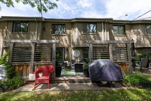 Face arrière - 32-555Z Montrose Drive, Beaconsfield, QC 