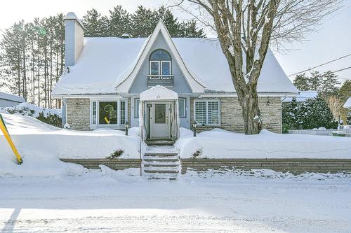 10 Avenue David  Saint-Sauveur, QC J0R 1R4