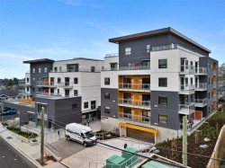 208-610 Lampson Rd  Esquimalt, BC V9A 0L3