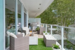 216-68 SONGHEES Rd  Victoria, BC V9A 0A3