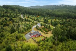 319 Stebbings Rd  Shawnigan Lake, BC V8H 2J1