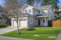 38 DeGoutiere Pl  View Royal, BC V9B 0H3
