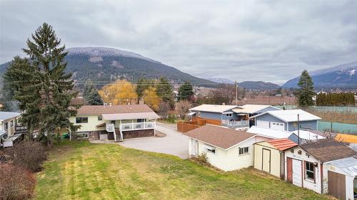 2617 Erickson Road, Creston, BC - Outdoor