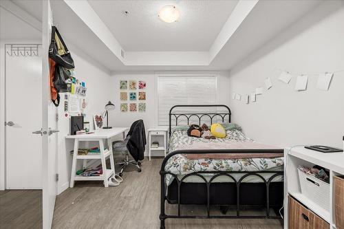 212-655 Academy Way, Kelowna, BC - Indoor Photo Showing Bedroom