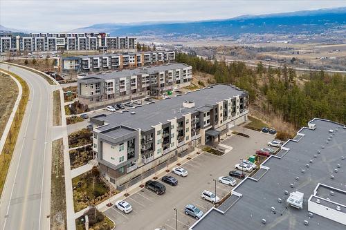 212-655 Academy Way, Kelowna, BC - Outdoor With View