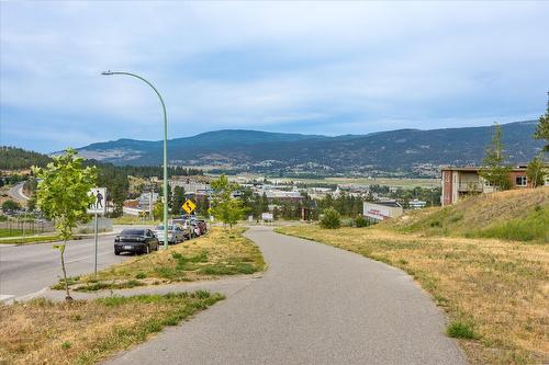 212-655 Academy Way, Kelowna, BC - Outdoor With View