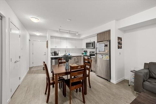 212-655 Academy Way, Kelowna, BC - Indoor