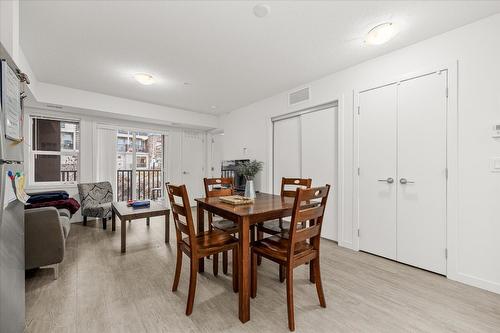 212-655 Academy Way, Kelowna, BC - Indoor Photo Showing Dining Room
