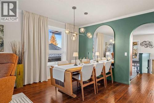 4636 Montana Drive Nw, Calgary, AB - Indoor Photo Showing Dining Room