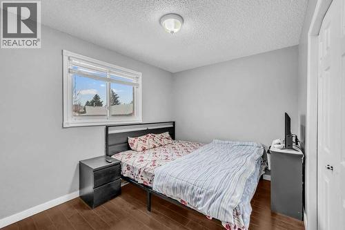 1140 Abbeydale Drive Ne, Calgary, AB - Indoor Photo Showing Bedroom