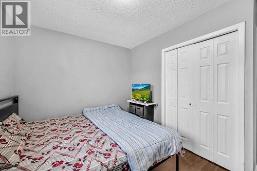 1140 Abbeydale Drive Ne, Calgary, AB - Indoor Photo Showing Bedroom