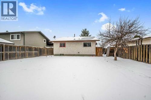 1140 Abbeydale Drive Ne, Calgary, AB - Outdoor