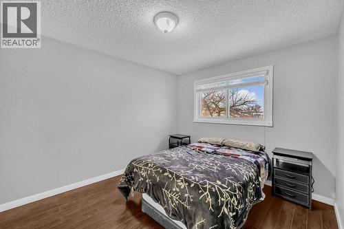 1140 Abbeydale Drive Ne, Calgary, AB - Indoor Photo Showing Bedroom