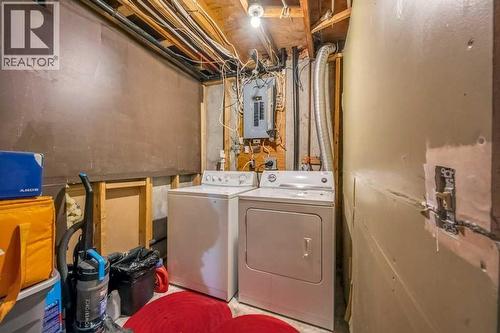 1140 Abbeydale Drive Ne, Calgary, AB - Indoor Photo Showing Laundry Room