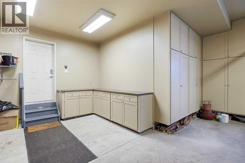 118 Tusslewood Heights Nw, Calgary, AB - Indoor