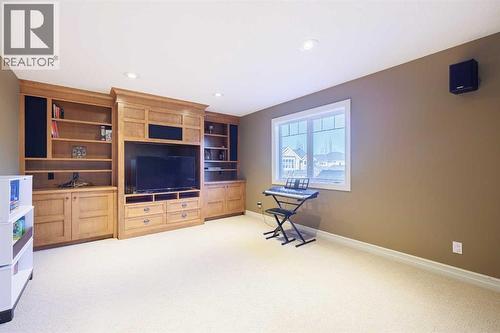 118 Tusslewood Heights Nw, Calgary, AB - Indoor