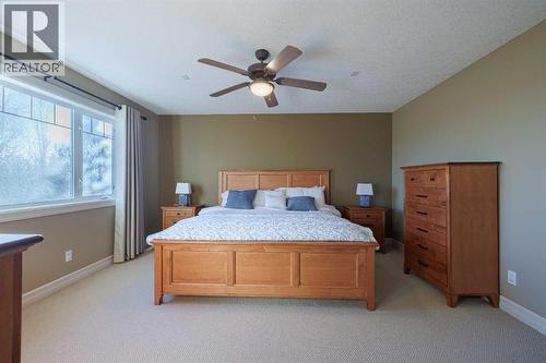 118 Tusslewood Heights Nw, Calgary, AB - Indoor Photo Showing Bedroom