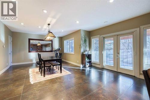 118 Tusslewood Heights Nw, Calgary, AB - Indoor Photo Showing Dining Room