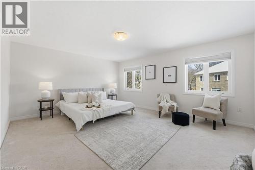 16 Cliffside Court, Cambridge, ON - Indoor Photo Showing Bedroom