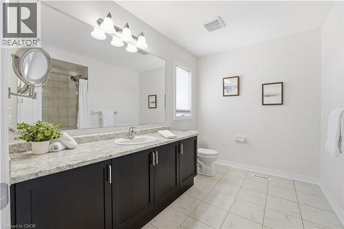 16 Cliffside Court, Cambridge, ON - Indoor Photo Showing Bathroom