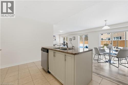 16 Cliffside Court, Cambridge, ON - Indoor Photo Showing Kitchen With Double Sink