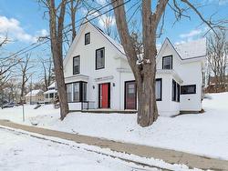 101 PLEASANT Street  Bridgewater, NS B4V 1N3