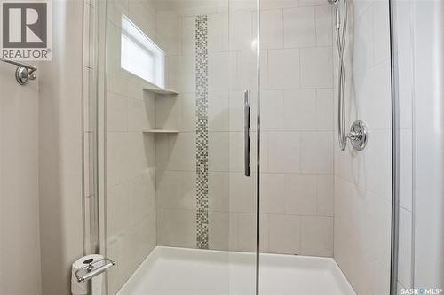 327 Hastings Lane, Saskatoon, SK - Indoor Photo Showing Bathroom