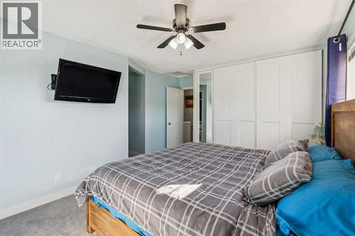 77 Mckenzie Towne Gate Se, Calgary, AB - Indoor Photo Showing Bedroom