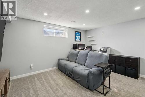 77 Mckenzie Towne Gate Se, Calgary, AB - Indoor