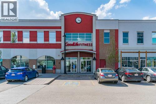 77 Mckenzie Towne Gate Se, Calgary, AB - Outdoor