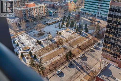 2102, 310 12 Avenue Sw, Calgary, AB - Outdoor