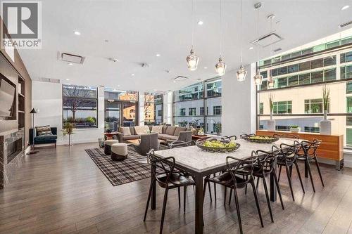 2102, 310 12 Avenue Sw, Calgary, AB - Indoor Photo Showing Dining Room