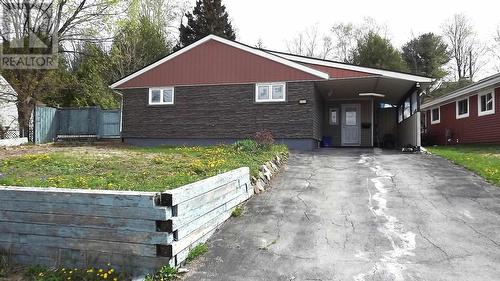 224 Hillside DR S  Elliot Lake, ON P5A 1N5