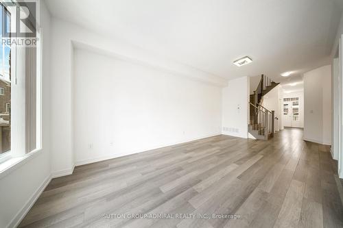 217 Bennett Street, Newmarket, ON - Indoor Photo Showing Other Room