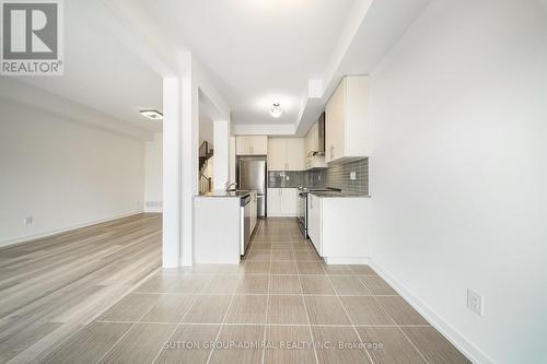 217 Bennett Street, Newmarket, ON - Indoor Photo Showing Kitchen