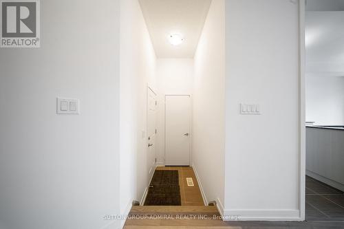 Entry to garage. - 217 Bennett Street, Newmarket, ON - Indoor Photo Showing Other Room