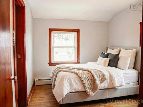 214 Main Street, Dartmouth, NS 