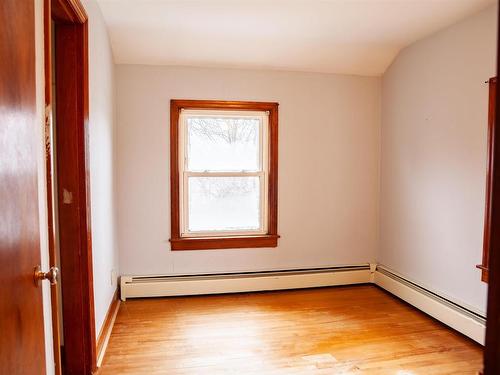 214 Main Street, Dartmouth, NS 