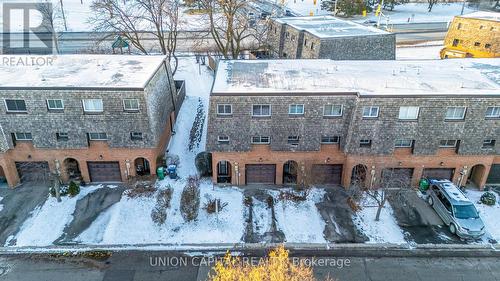 9 Briar Path, Brampton, ON - Outdoor