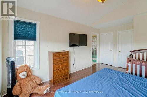 824 Khan Crescent, Mississauga, ON - Indoor Photo Showing Bedroom