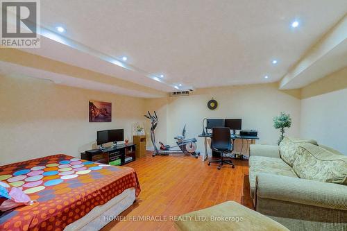 824 Khan Crescent, Mississauga, ON - Indoor