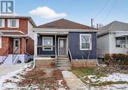 49 ALLAN AVENUE  Hamilton, ON L8H 2C8