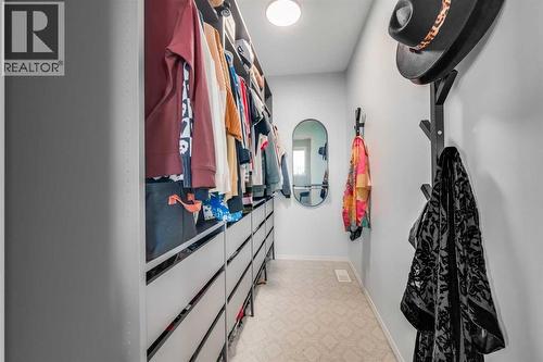 165 Everstone Drive Sw, Calgary, AB - Indoor