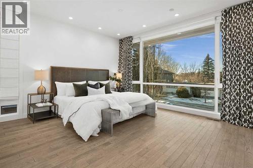 3216 5 Street Nw, Calgary, AB - Indoor Photo Showing Bedroom