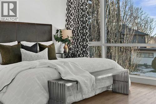 3216 5 Street Nw, Calgary, AB - Indoor Photo Showing Bedroom