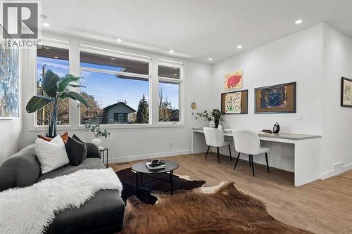 3216 5 Street Nw, Calgary, AB - Indoor