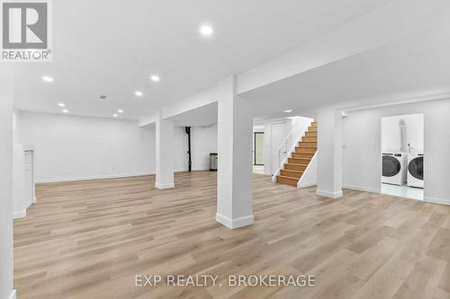 1502 Farnsworth Avenue, Ottawa, ON - Indoor